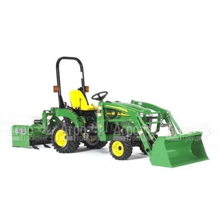 Многофункциональный минитрактор John Deere 2320 в Красноярске