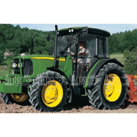 Многофункциональный минитрактор John Deere 5615 в Красноярске